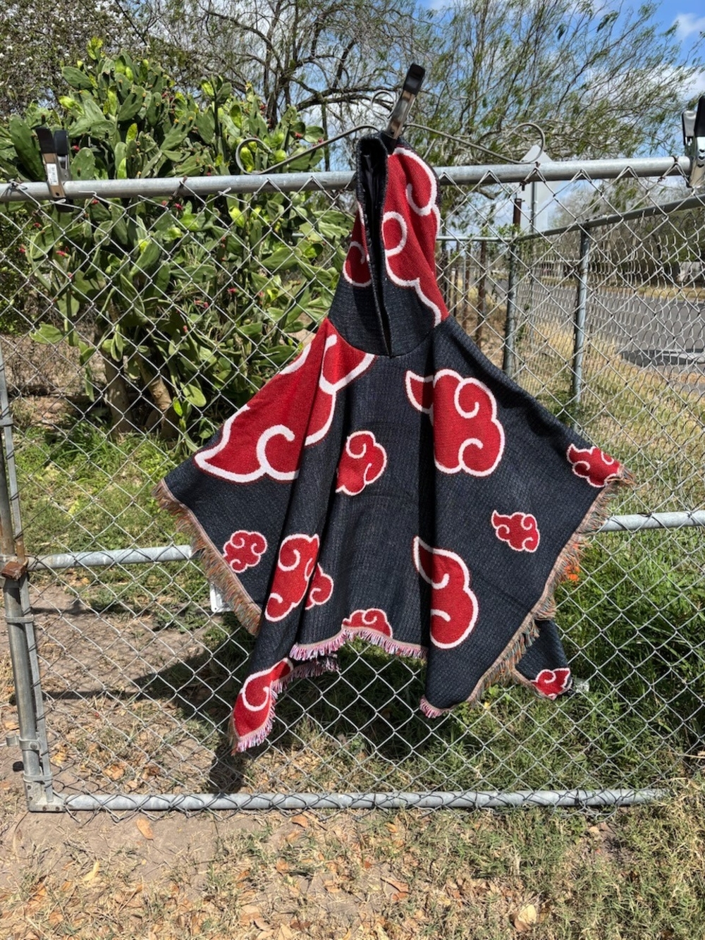 Naruto Akatsuki Red Cloud Poncho W/silk Hood